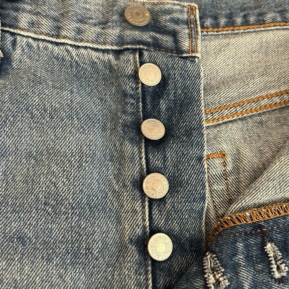 Levi's 501 Button Fly Jean Shorts Cutoff Frayed High Rise Light Wash 33 - Picture 7 of 13